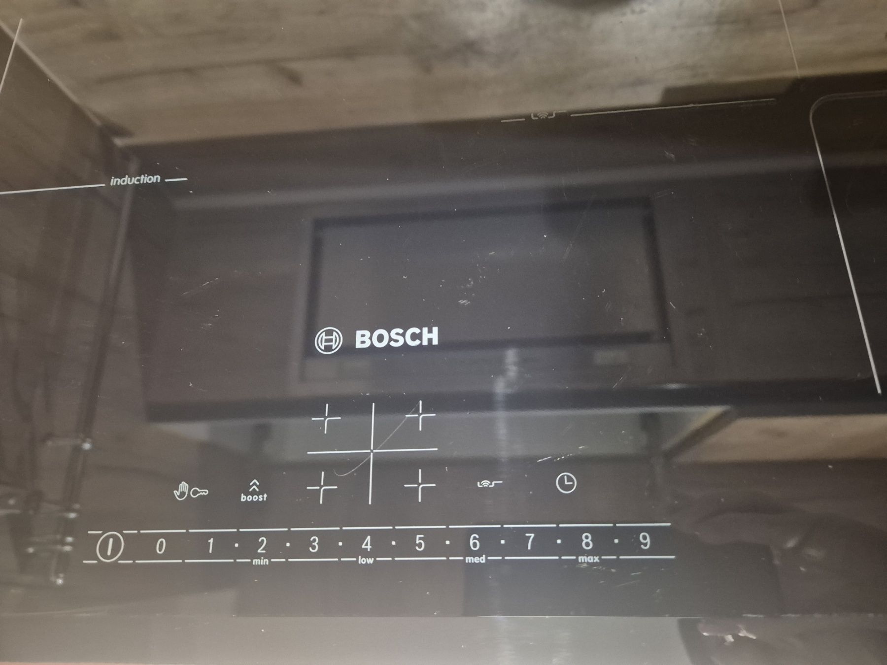Продавам индукционни котлони BOSCH