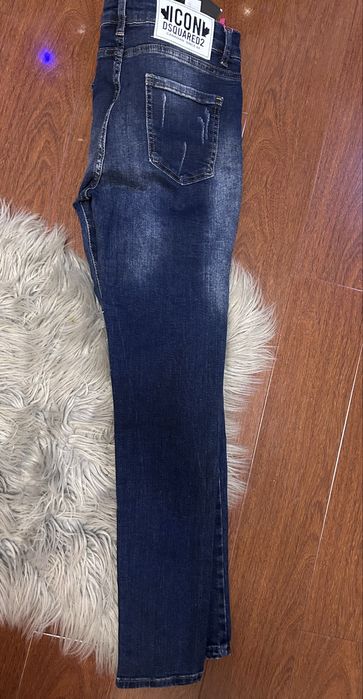 Blugi DSQ  model de dama