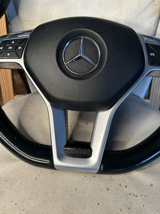 Волан Mercedes-Benz C-Class W204 AMG (C350)– оригинален