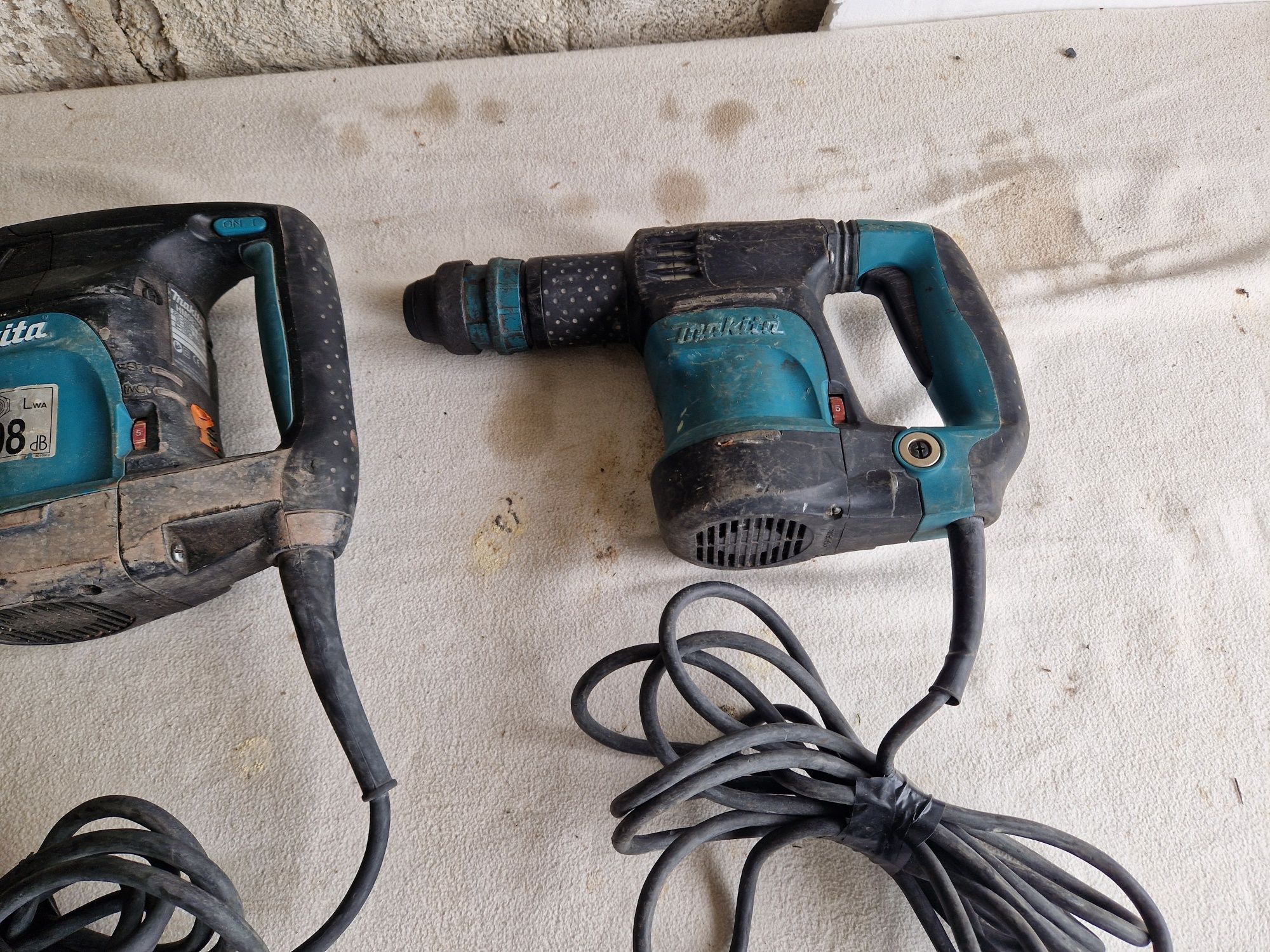 Ciocan demolator Makita