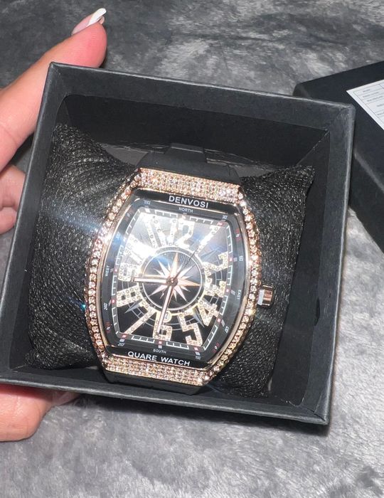 Унисекс Часовник с кристали RichhM