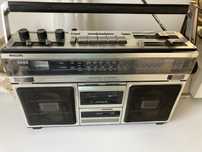 Радиокасетофон Philips 8589