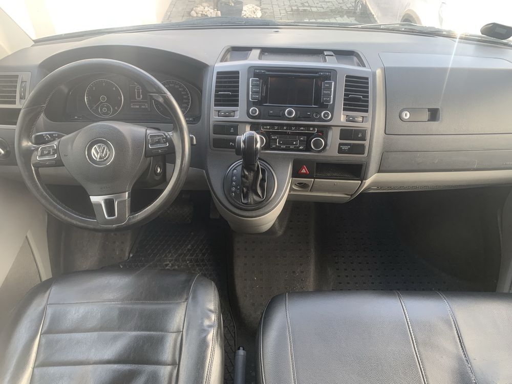 Rent a car / închiriere / 8+1 locuri / 9 locuri / microbuz / transfer