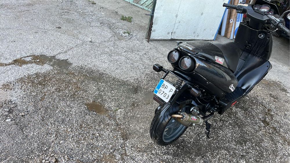 Aprilia SR50 скутер