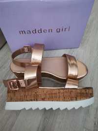 Steve madden сандали на платформа розово злато 38 номер