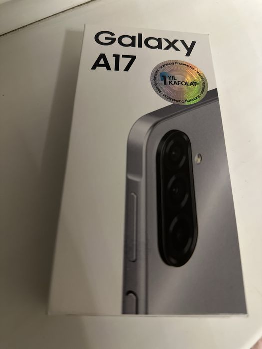 Samsung A17 8/256