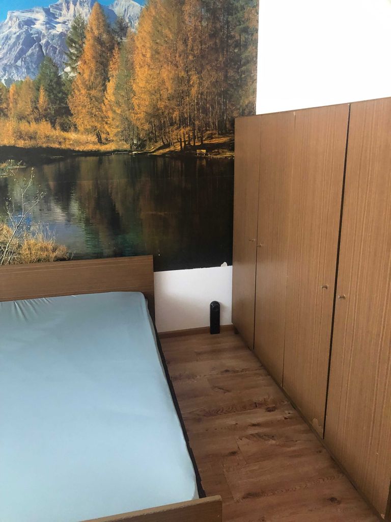 Дава се под наем Двустаен апартамент в Перник, Изток - 67 кв.м за 306 € - Снимка #12