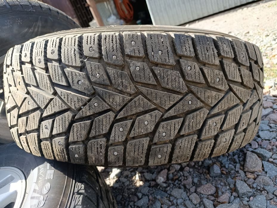 Шины 285/65/17 Danlop зма шипы
