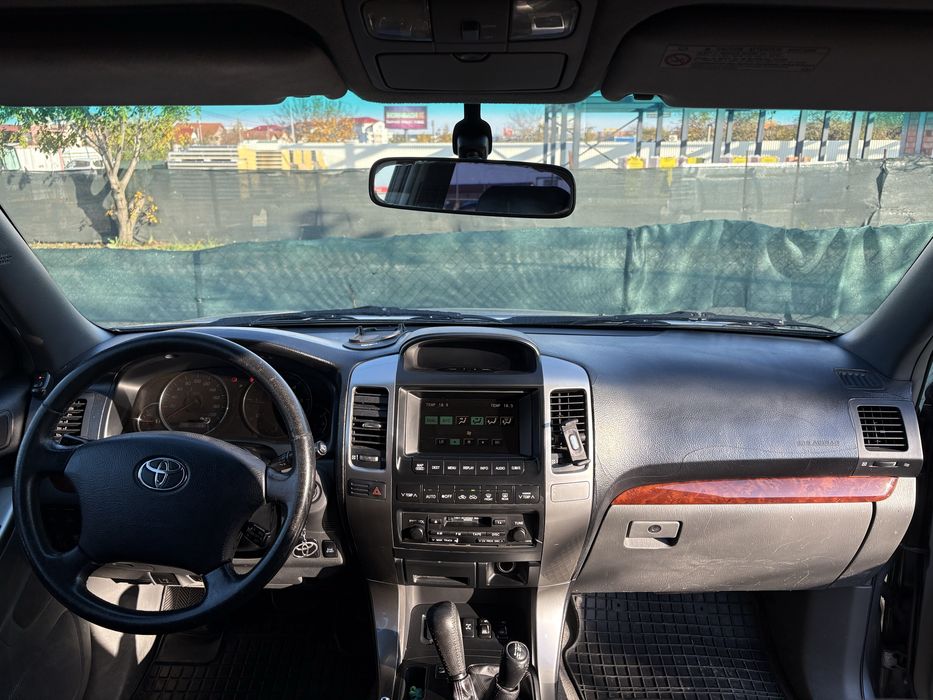 Toyota Land Cruiser 3 usi autoutilitara