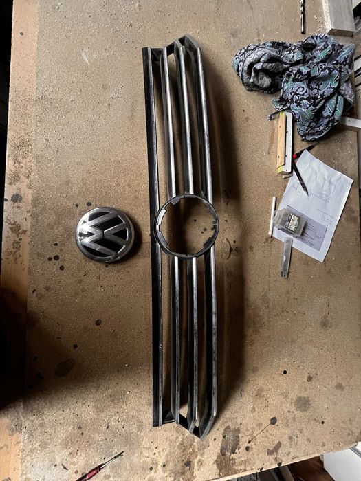 Grila fata si emblema ACC Passat B8