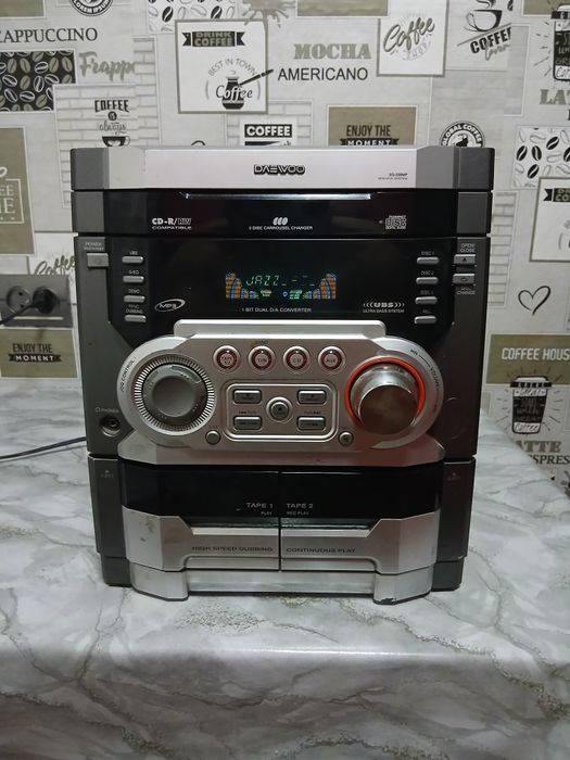 Продам Музыкальный центр.