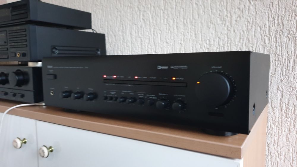 Amplificator Yamaha AVX-500