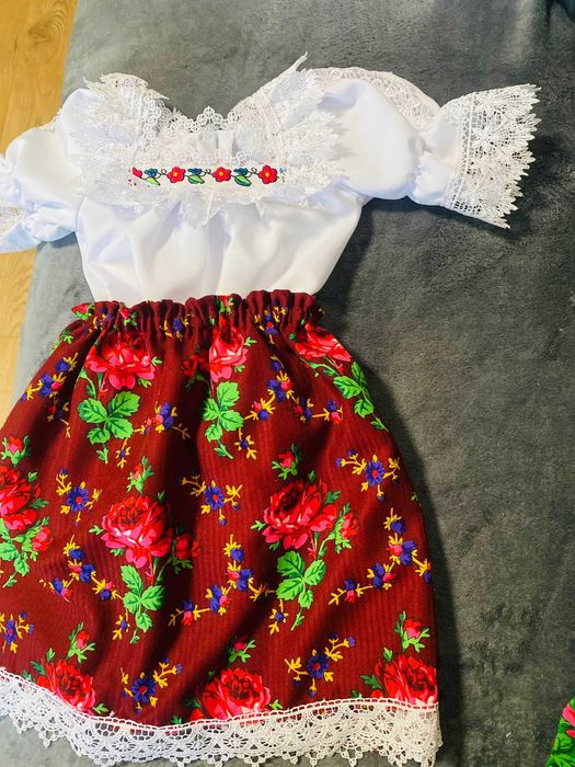 Costume tradiționale maramureșeane