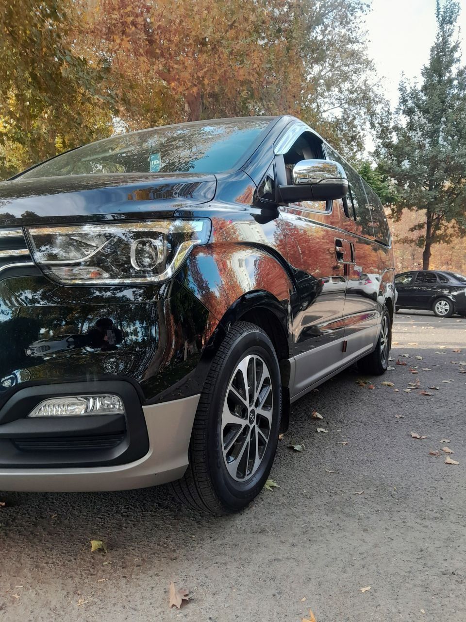 Hyundai Starex sotiladi