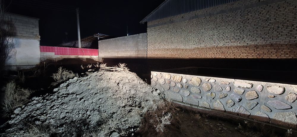 Ер жойи фундаменти билан