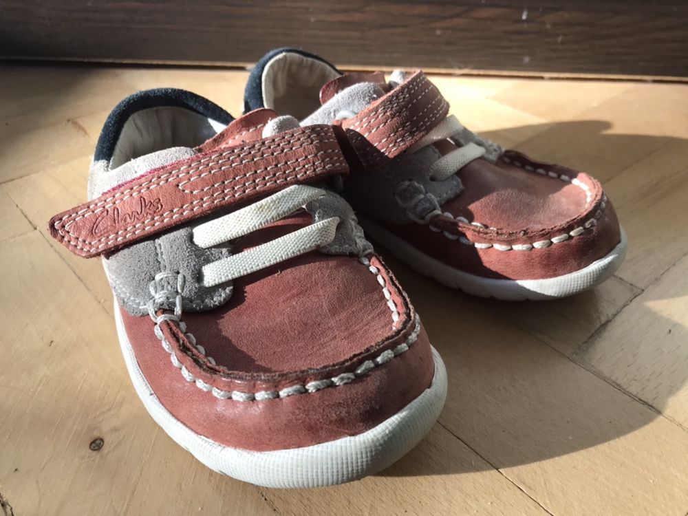 Детски обувки Clarks first shoes за малък господин, номер 21 (22)