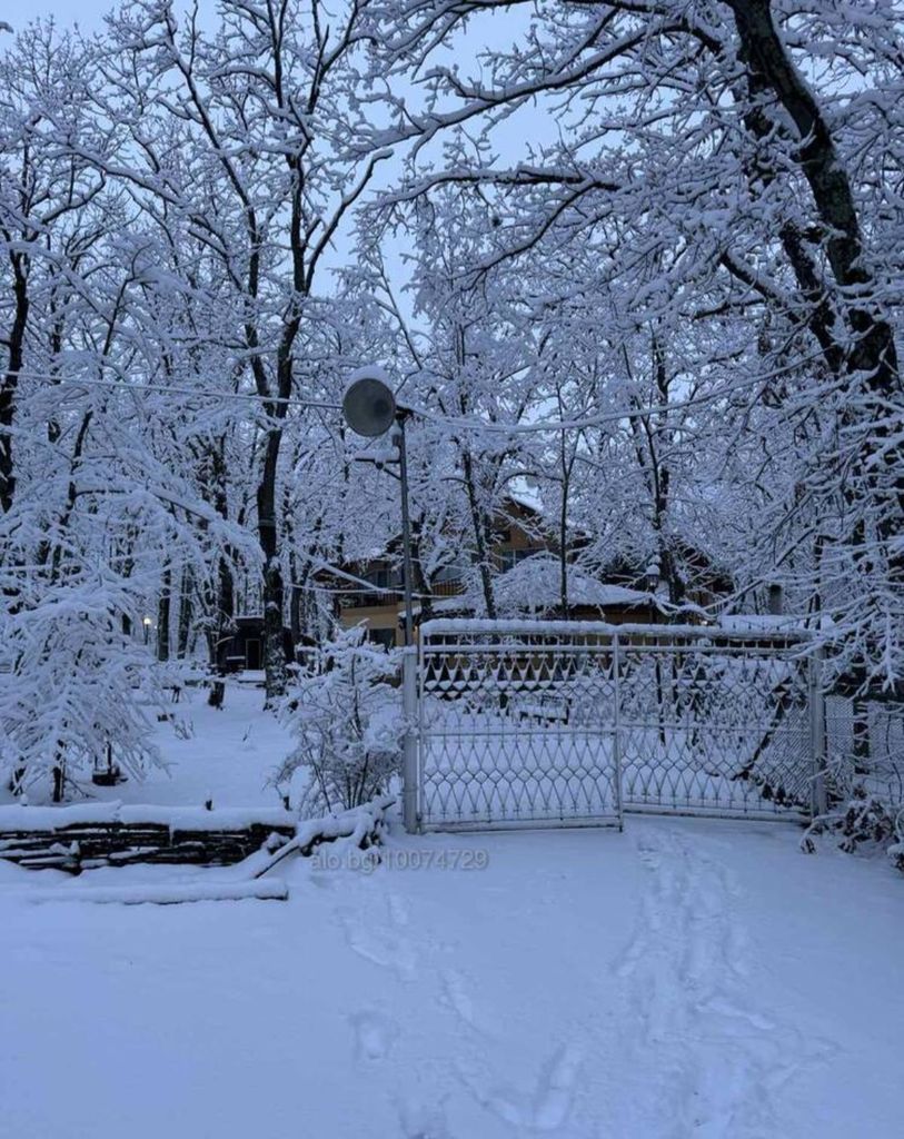 Продава се Къща в Средец - 528 кв.м за 919 €/кв.м - Снимка #1