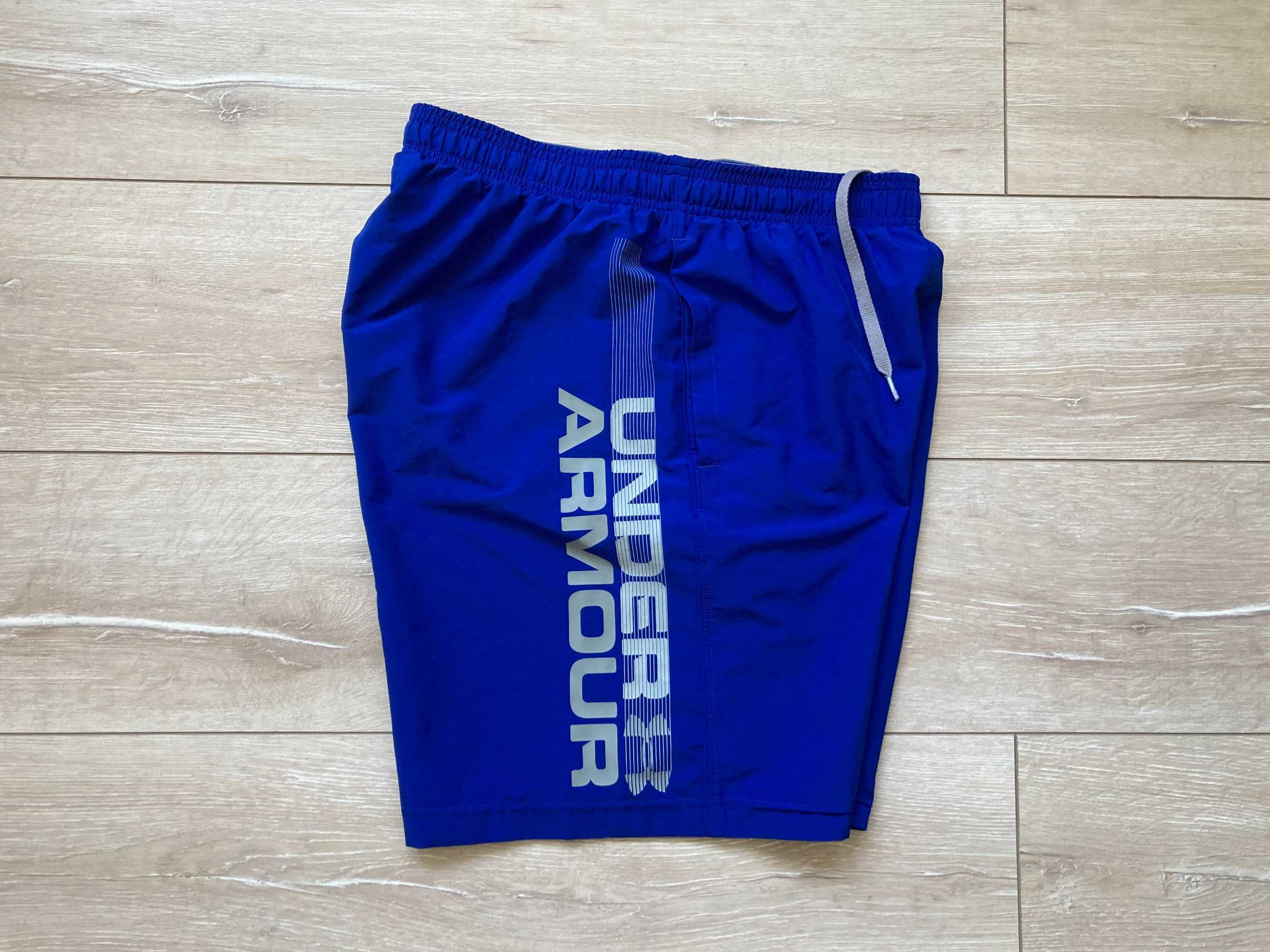 Under Armour Woven Heatgear LOOSE къси панталони къс панталон шорти М