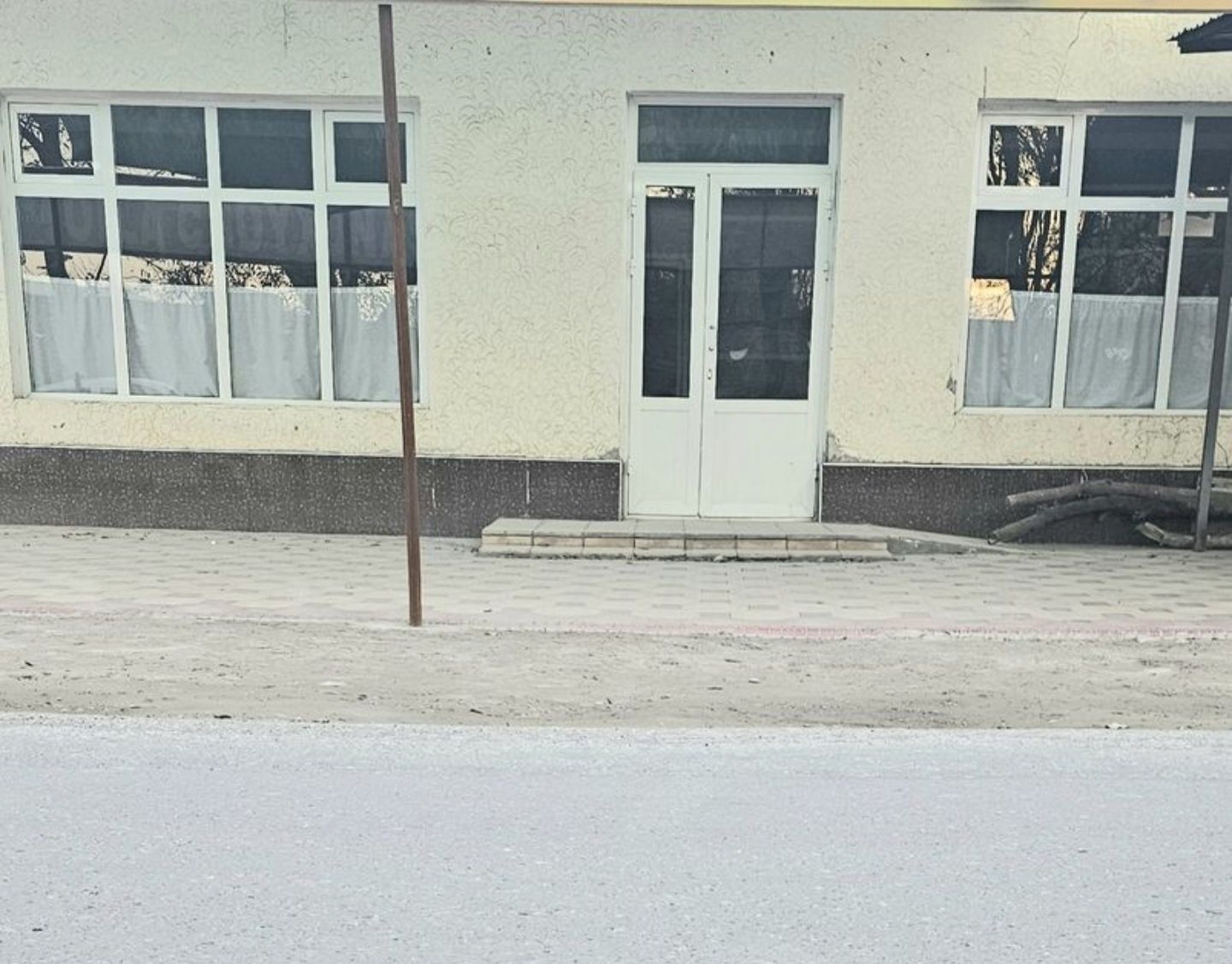 Янги Раддом олдида жой Сотилади