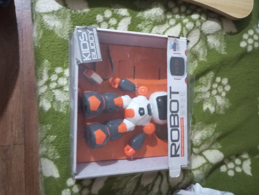 Игрушка Робот продается