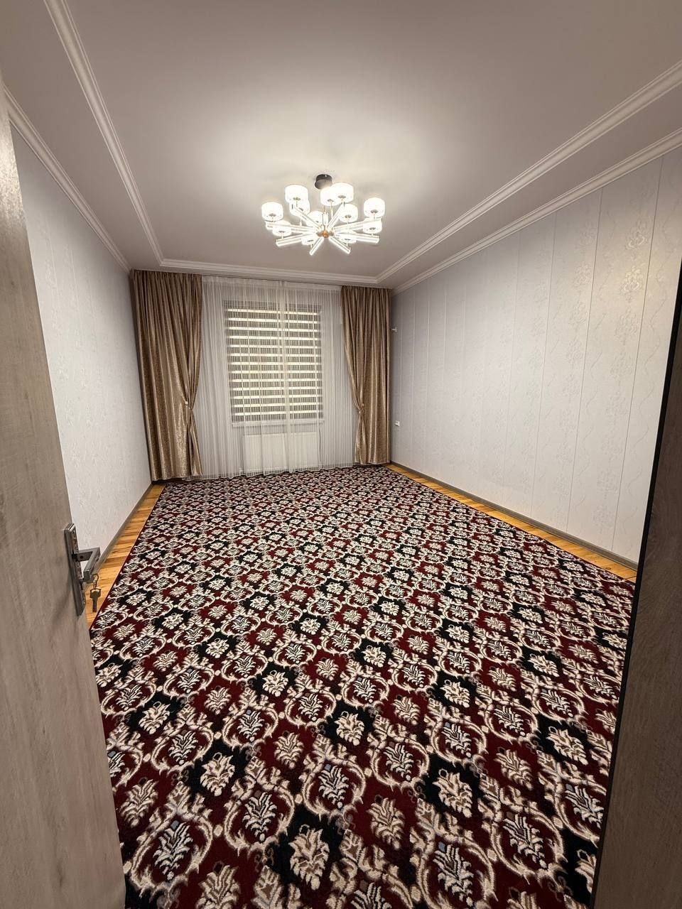 Квартира Срочна Сотилади 2-хона 2-этаж 75м²кв.Ор Файз мебель Чинор Мал