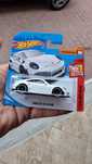 Hot Wheels Porsche 911 GT 3 RS.