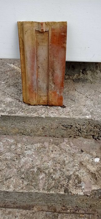 Țiglă ceramică 0,80 bani bucata