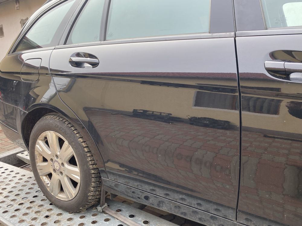 Usa stanga/dreapta/fata/spate/mercedes c220/w204 break