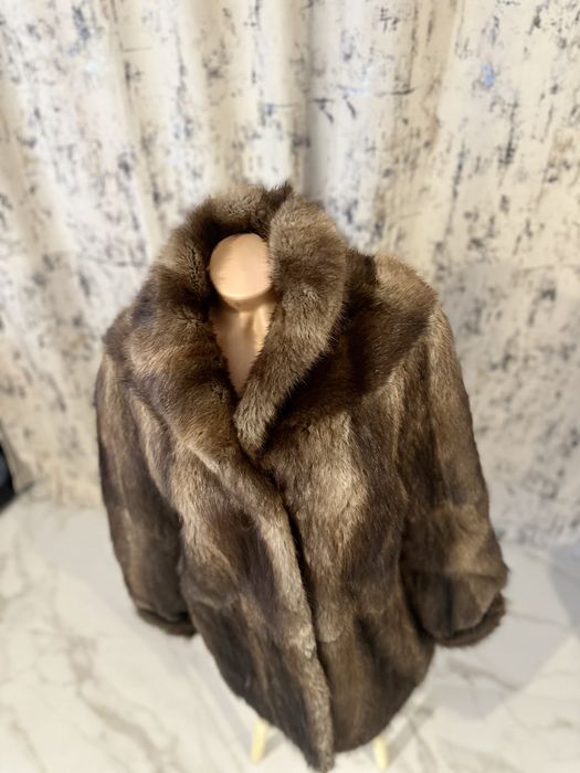 Blana deosebita de bizam