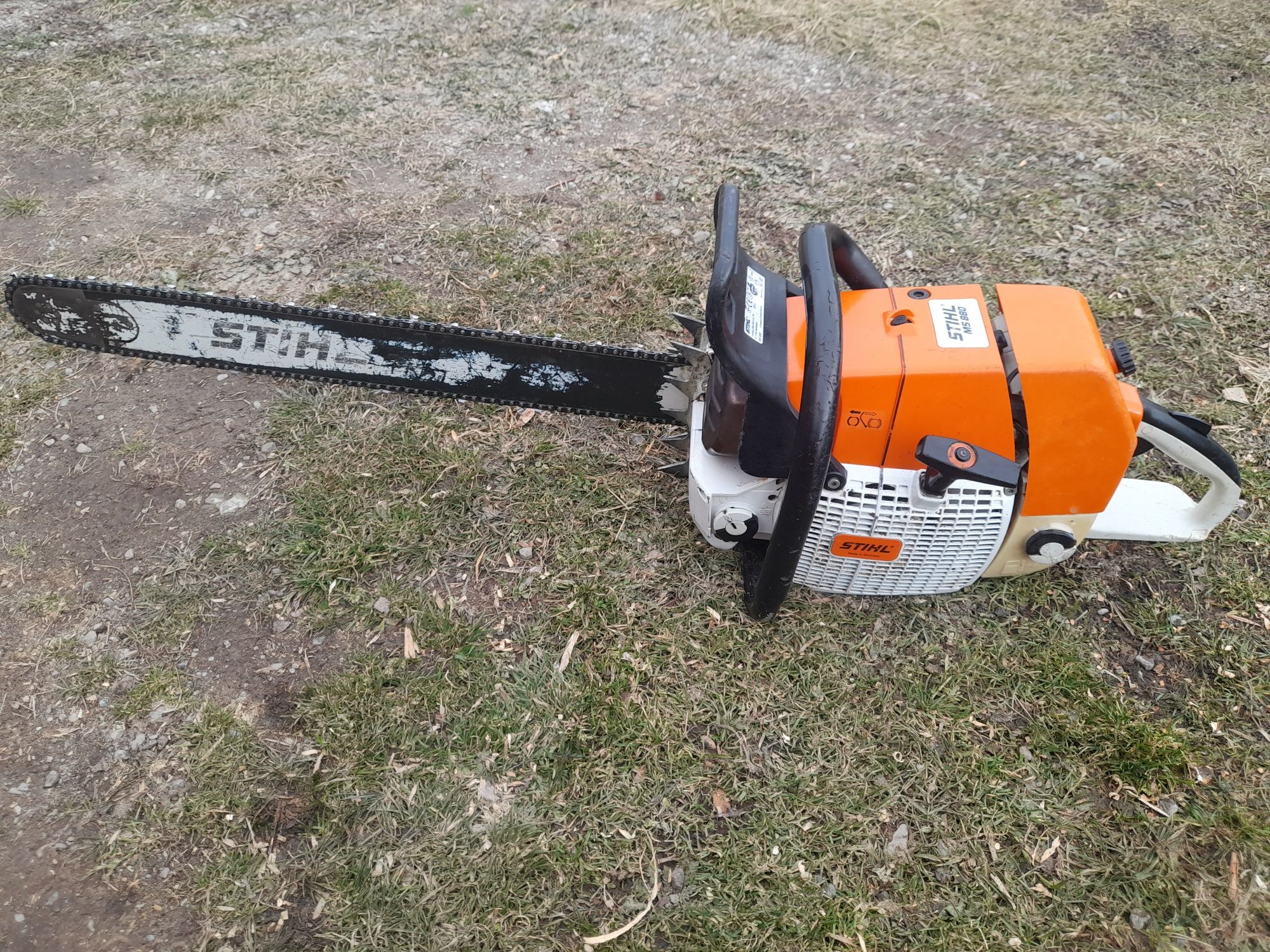 Vând drujba stihl ms 880