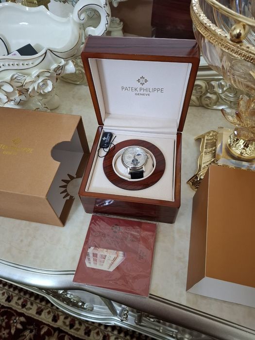 Patek Philippe  элегантный часы