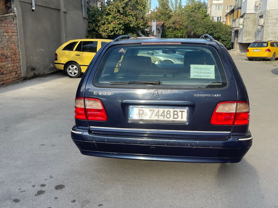 Mercedes-Benz E 200