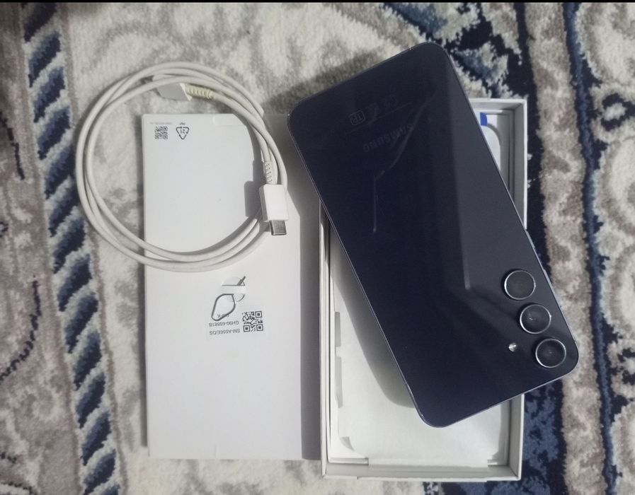 Samsung a55 color Dark blue 8/128 ideal sastayena