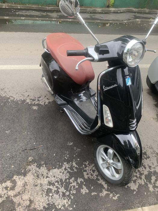 Vespa primavera 125
