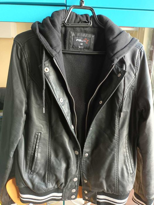 дамско яке с качулка - изкуствена кожа + плат