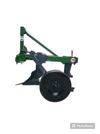 Plug tractor 35-55 cp , piese utilaje agricole.