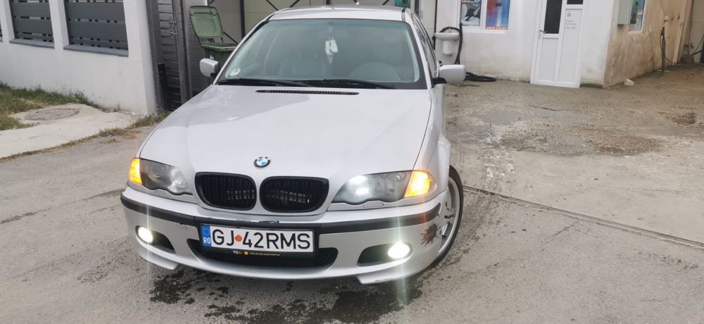 Vand sau schimb cu golf 5