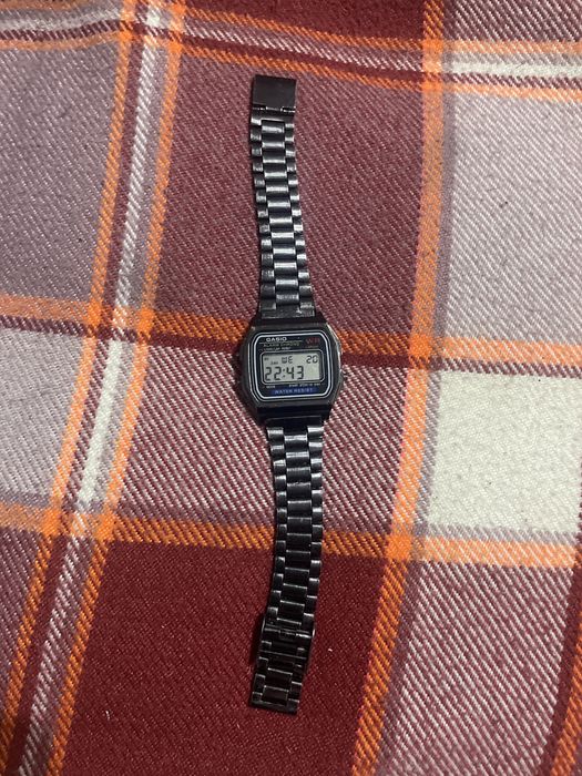 часы casio совсем новые реальному покупателю отдам за 8000 тыс