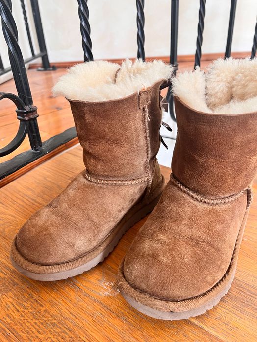 Ugg originale mărimea 30