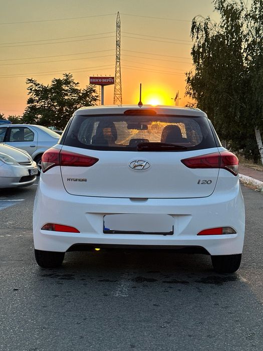 Vând Hyundai I20