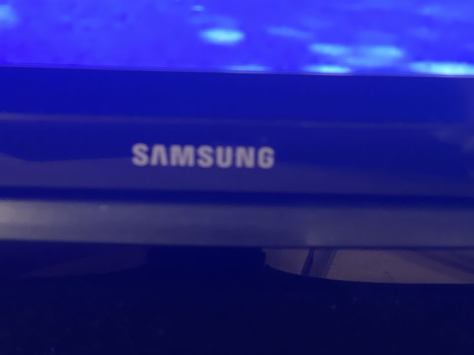Samsung Tv smart , model ue32H4000AW