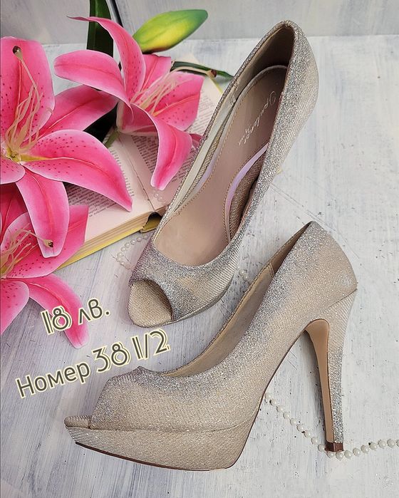 Празнични дамски обувки на ток номер 39
