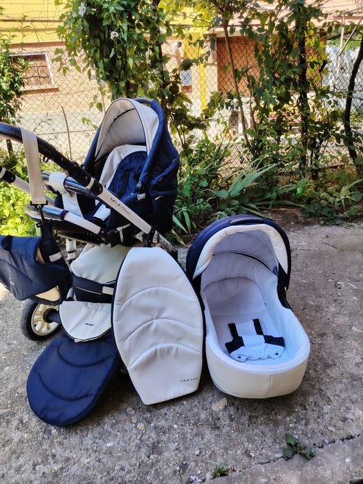 Бебешка количка-зимна и лятна