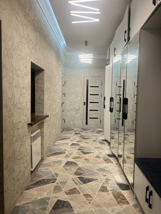 Яшнобод олмос махаллада квартира сотилади