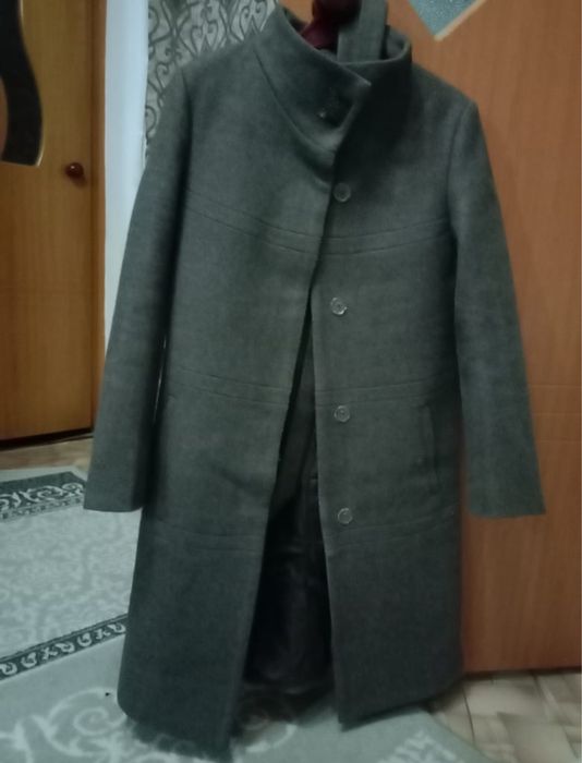 Серое Пальто женское