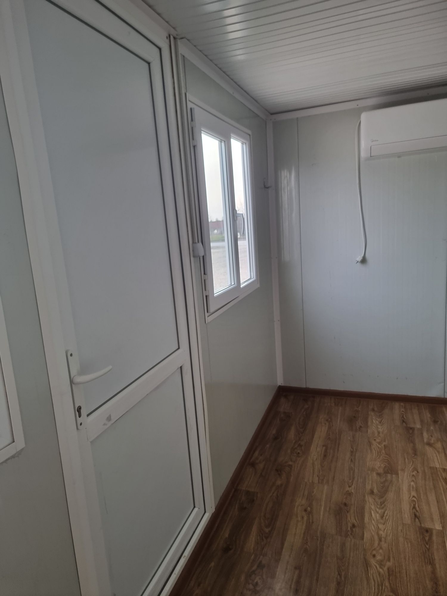 Container second hand gri 4x2.4 aer conditionat inclus