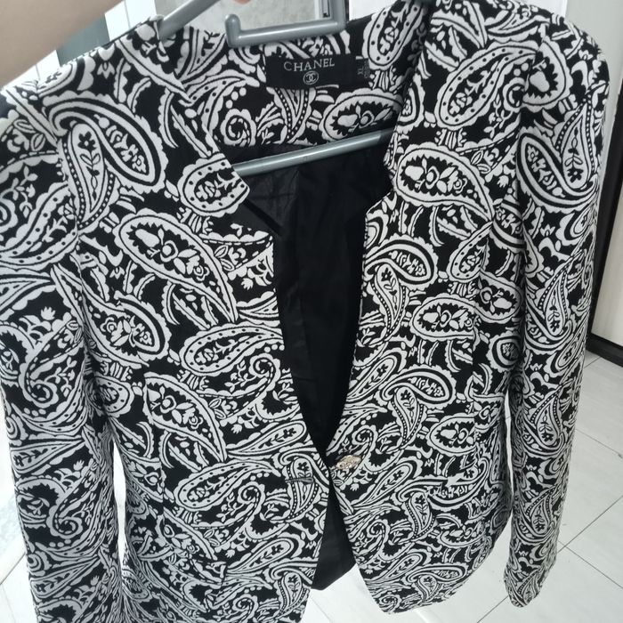 Кастюм продам пишите