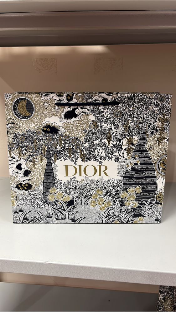 Подарочные пакеты Dior