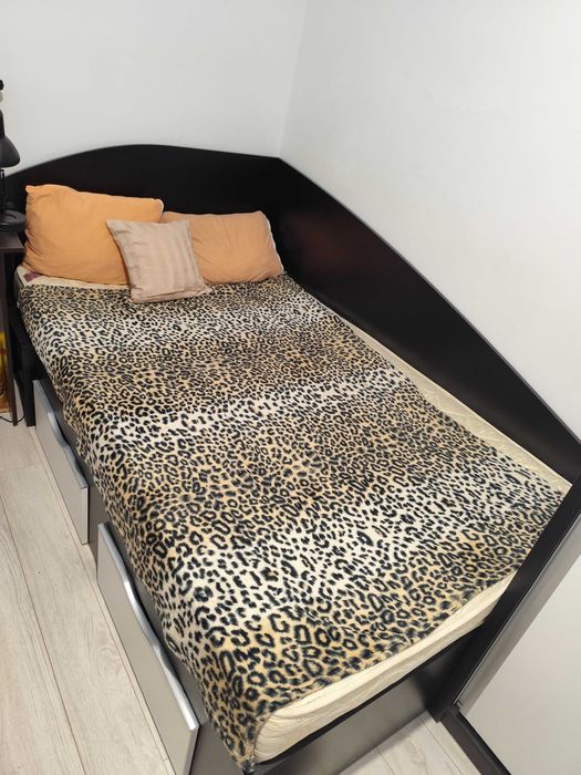 Mobila Dormitor Copil (Dulap + Birou + Pat cu Saltea si Noptiera)