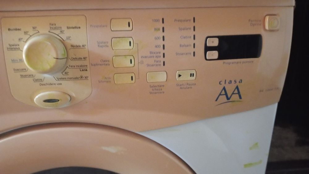 Mașină de spălat rufe